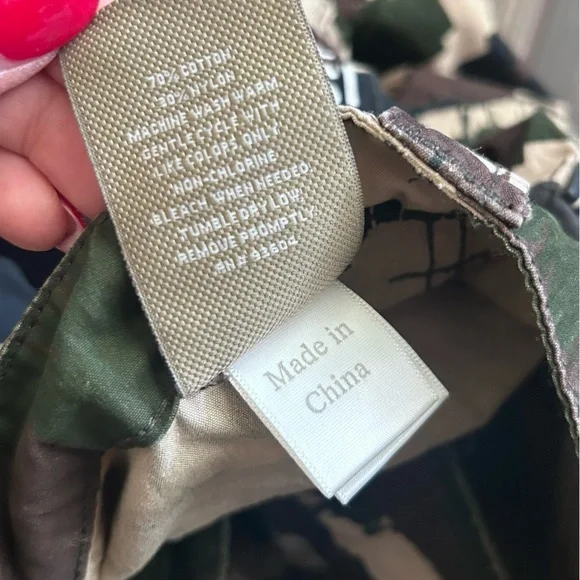 JNCO Men’s Camo Print L.A. Unit Skull Embossed Cargo Pants Sz 30 - Picture 13 of 13